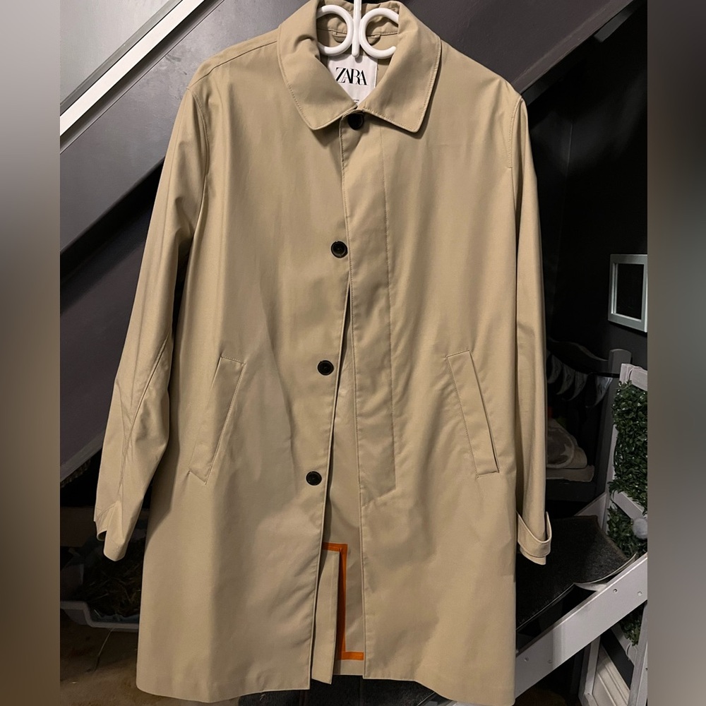Zara Men's Beige Trench Coat-  size L